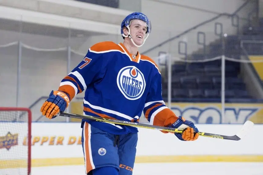 Connor McDavid will be in Saskatoon, may play when Oilers take on Wild
