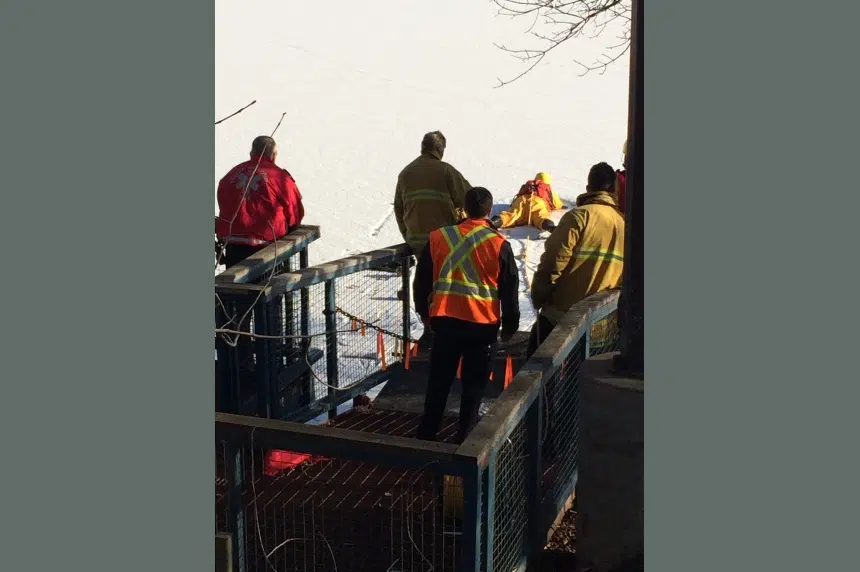 Crews called to Wascana Lake after open hole spotted in the ice
