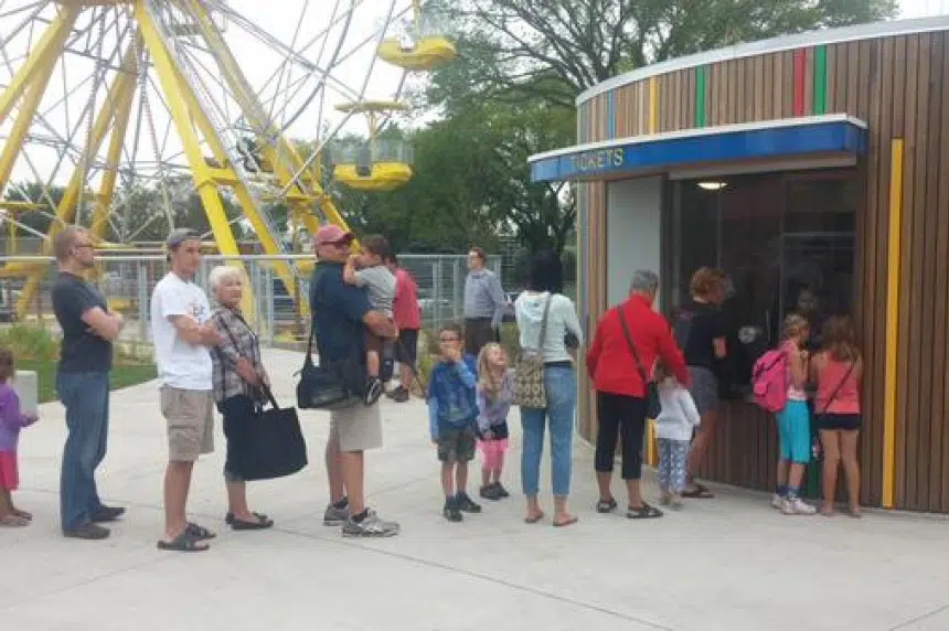PHOTOS/VIDEO: Playland opens at Saskatoon's Kinsmen Park