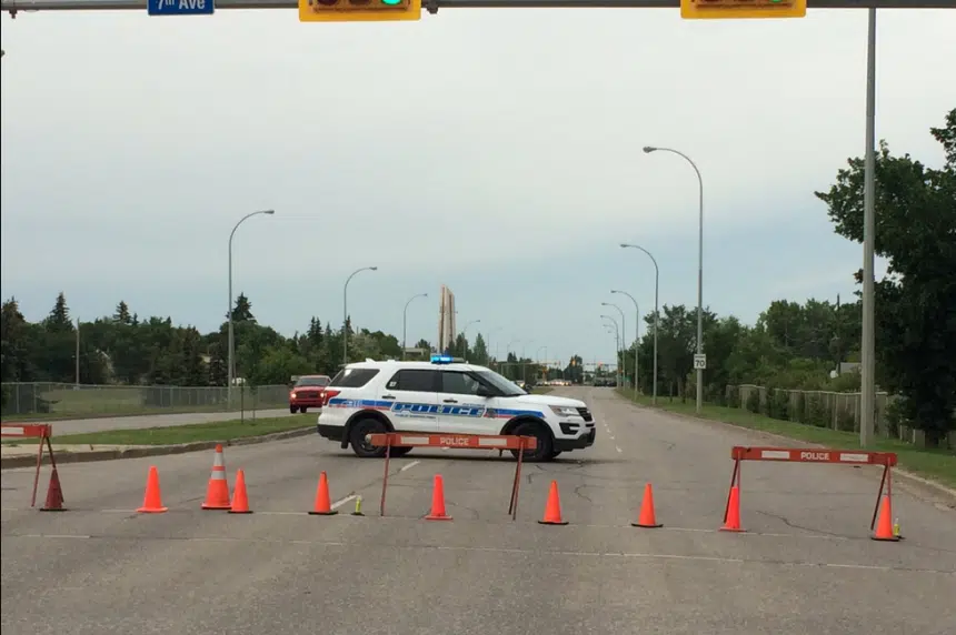 Serious crash kills 1 person in Regina