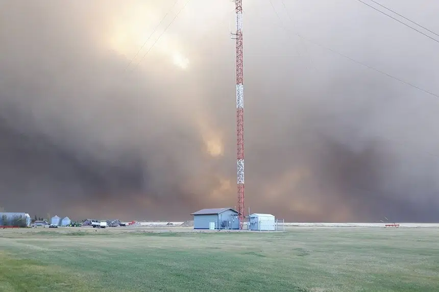 Sask. wildfire evacuees sent to Kindersley for safety