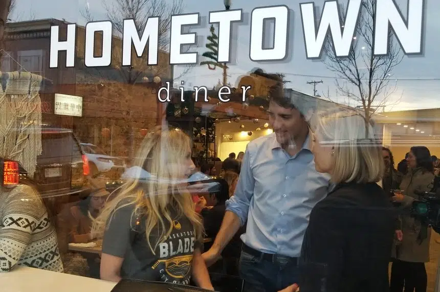 In town for meetings, Trudeau visits Saskatoon diner