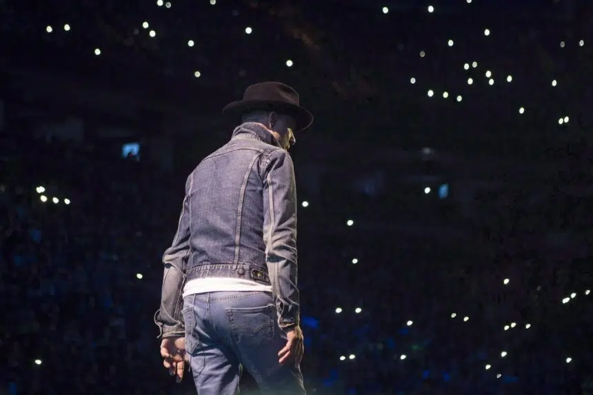 Gord Downie chosen as the Canadian Press Newsmaker for second consecutive year