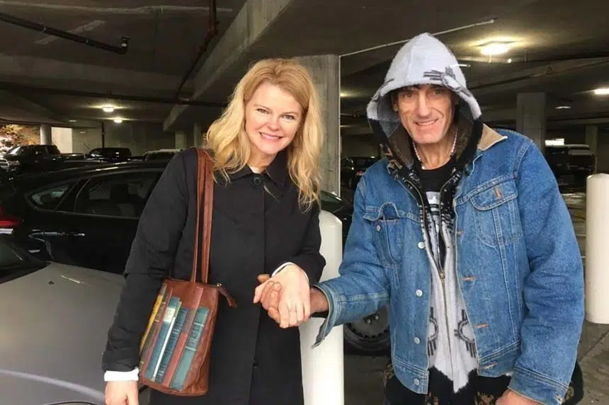 Homeless man returns mistakenly donated diamond ring returned to B.C. woman
