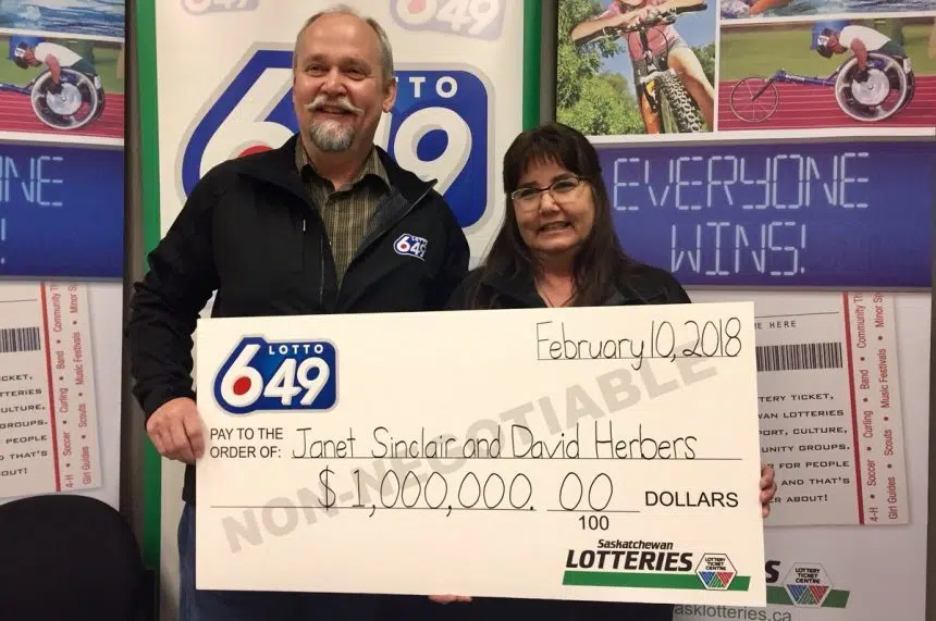 Saskatoon couple wins $1M lottery prize