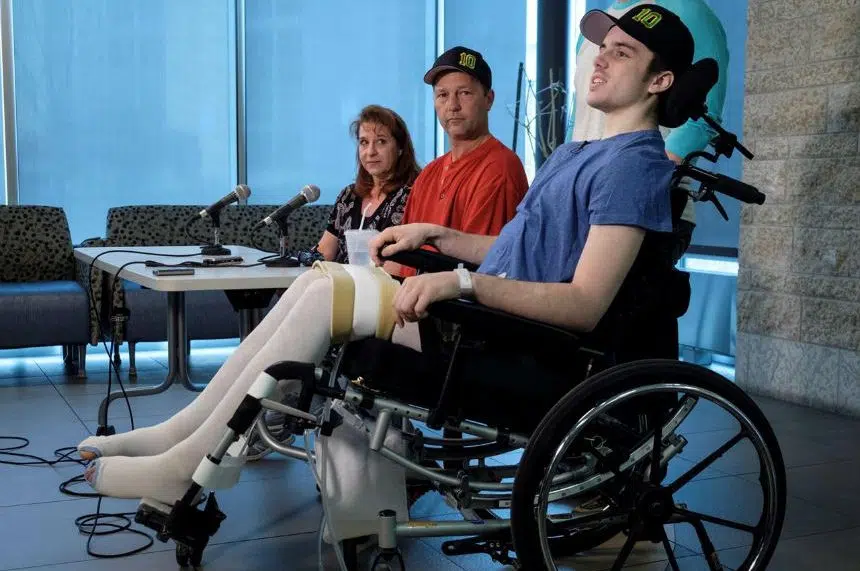 Humboldt Broncos player paralyzed in deadly crash says survivors bonding