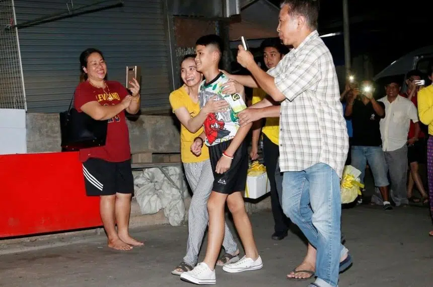 Thai boys recount cave rescue: Voices in dark, then ‘hello’