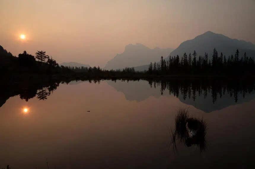 Wildfire smoke from B.C. gets in the way of mountain scenery for tourists