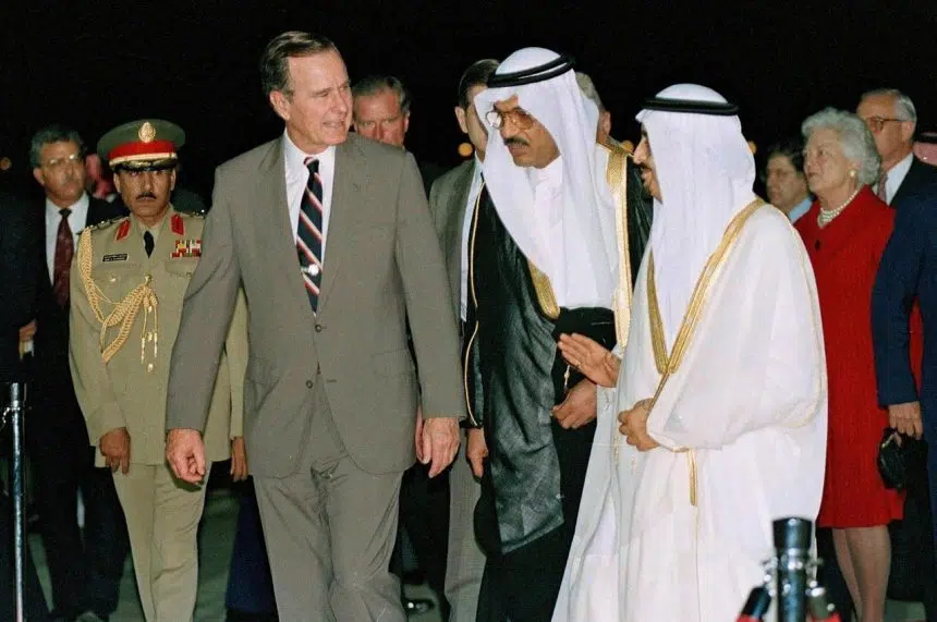 George H.W. Bush dies at 94; made greatest mark in Gulf War