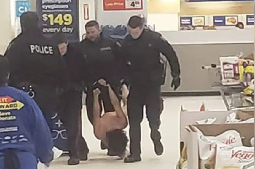 Naked man arrested at Prince Albert grocery store