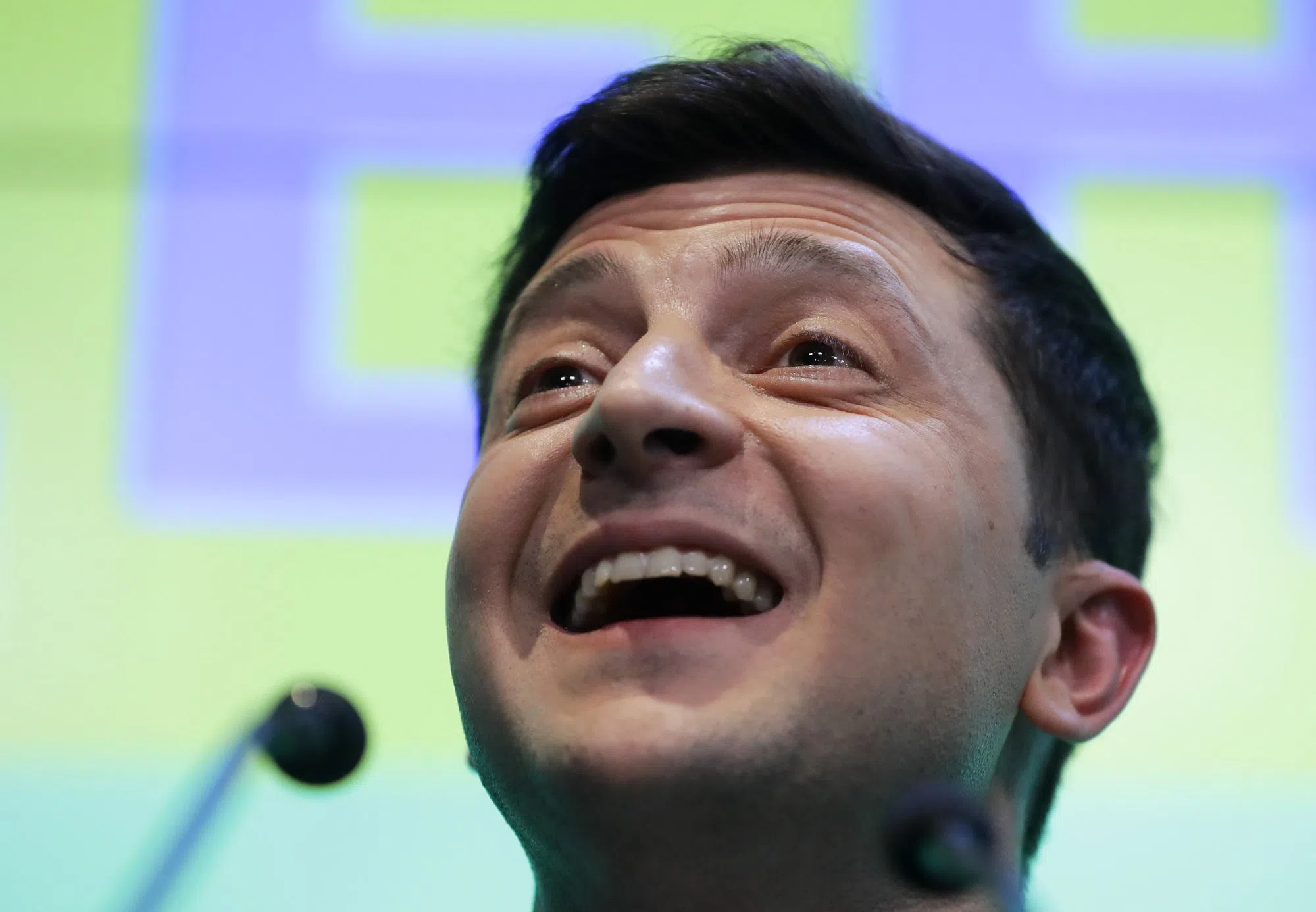 Comedian appears headed for landslide victory in Ukraine