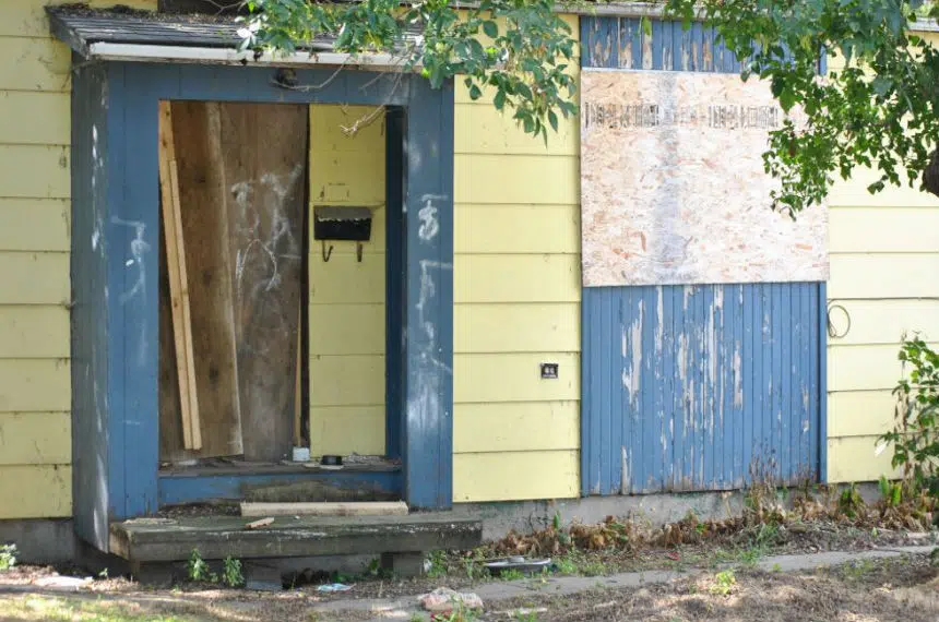 City committee endorses strategy to deal with boarded-up homes in Saskatoon 