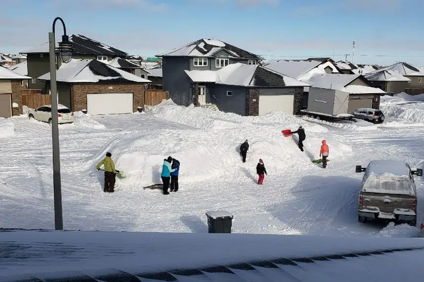 Saskatoon on pace to break snowfall record in November