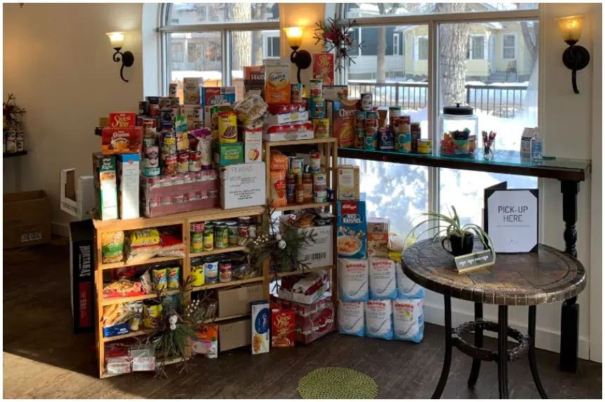 Saskatoon coffee shops trade diners for donations