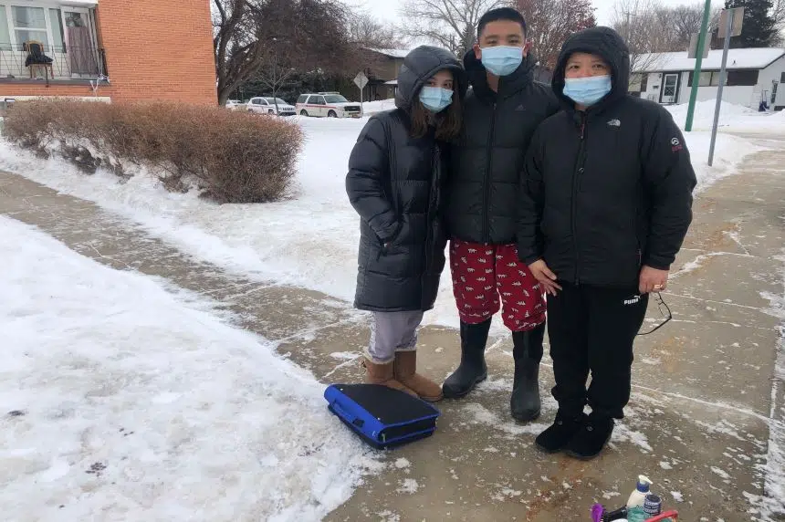 Saskatoon family thanks hospital medical staff, EMS for saving their lives