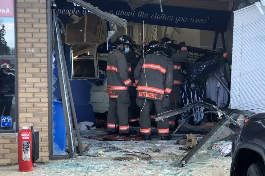 2 hurt after van drives into building on Central Avenue
