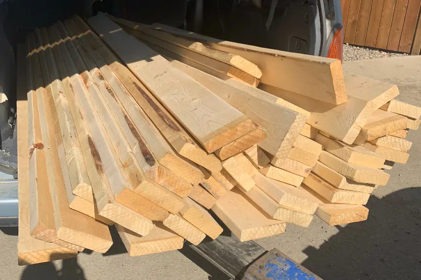 Saskatoon police intercept minivan of stolen lumber