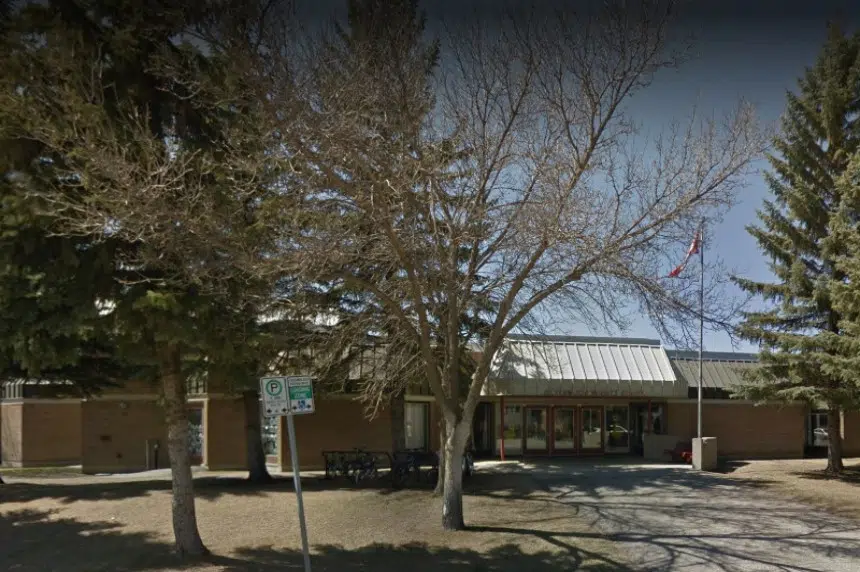 Possible Omicron case found in Saskatoon elementary school