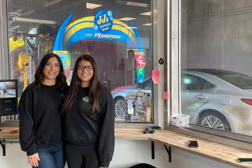 'It's that season:' Saskatoon sisters say any day is good for a car wash, even during spring melt
