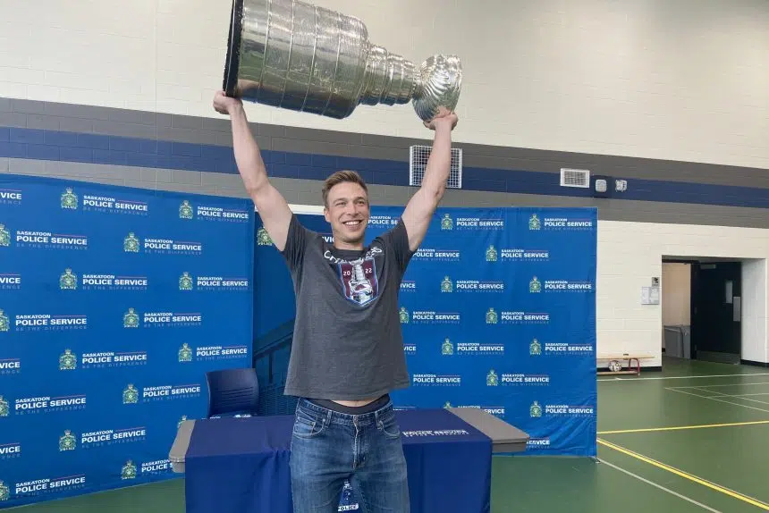 Kuemper brings Stanley Cup to Saskatoon