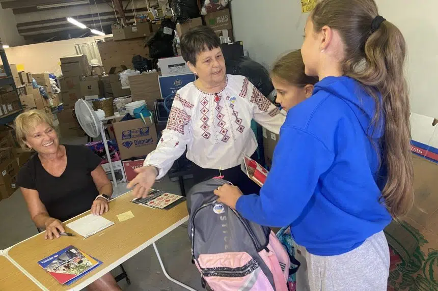 Baba's Closet handing out hundreds of backpacks to displaced Ukrainian students