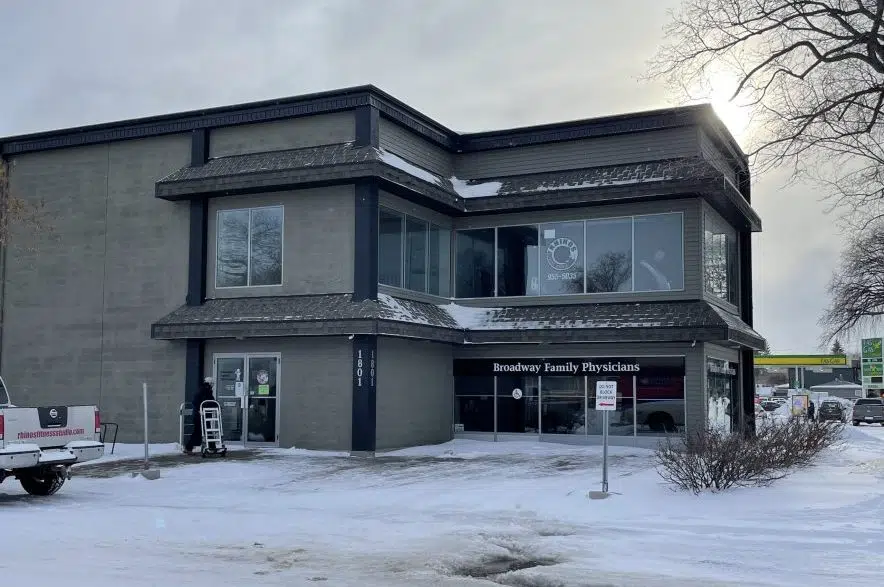 Saskatoon doctor's office closing amid family physician shortage