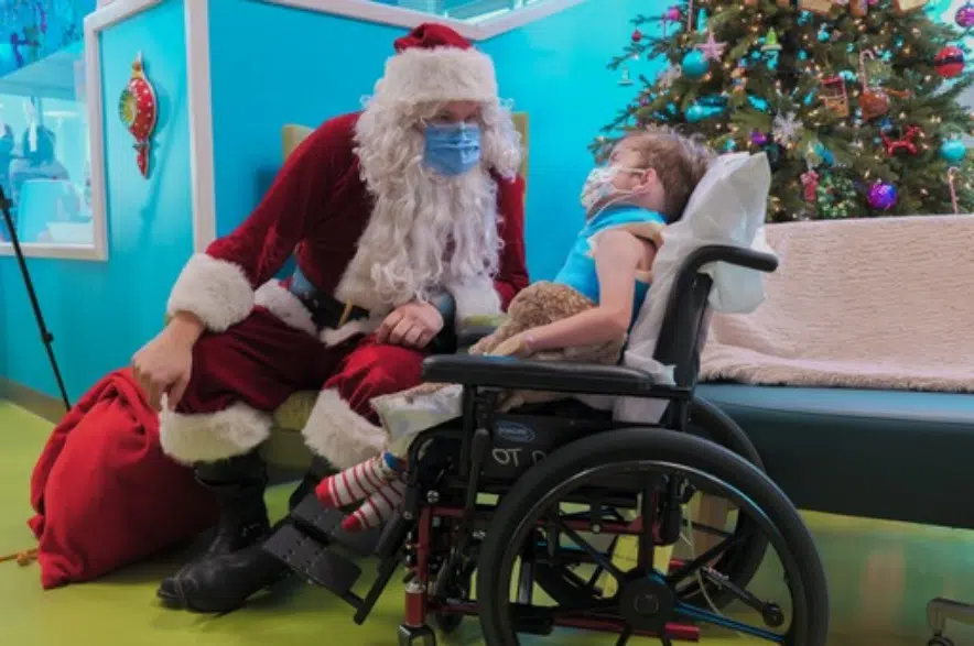 Santa spreads Christmas cheer to sick kids at JPCH