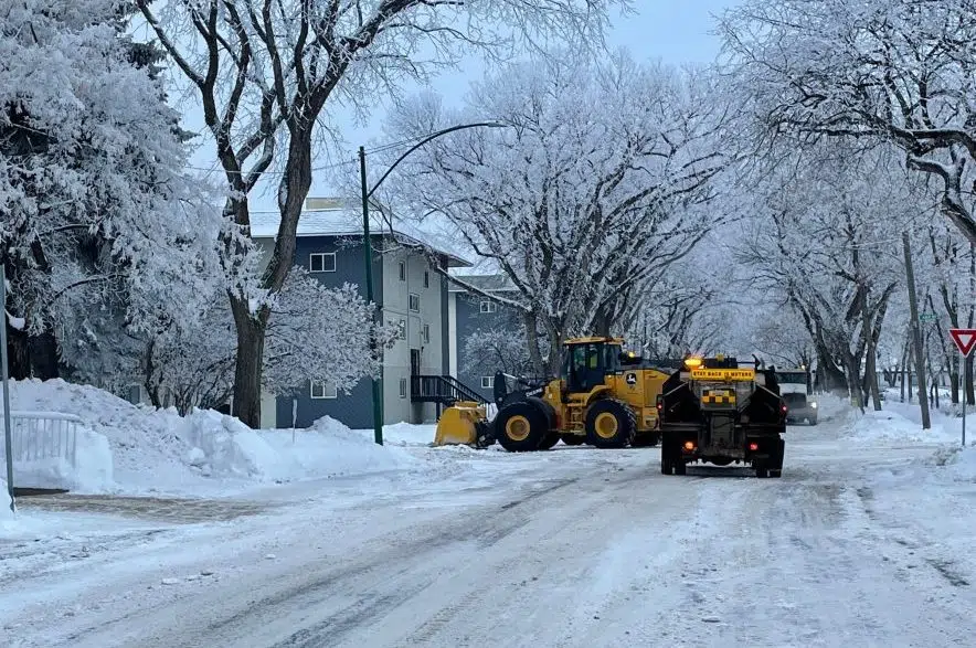 Nutana area sees start of digging out as city snow removal efforts get underway
