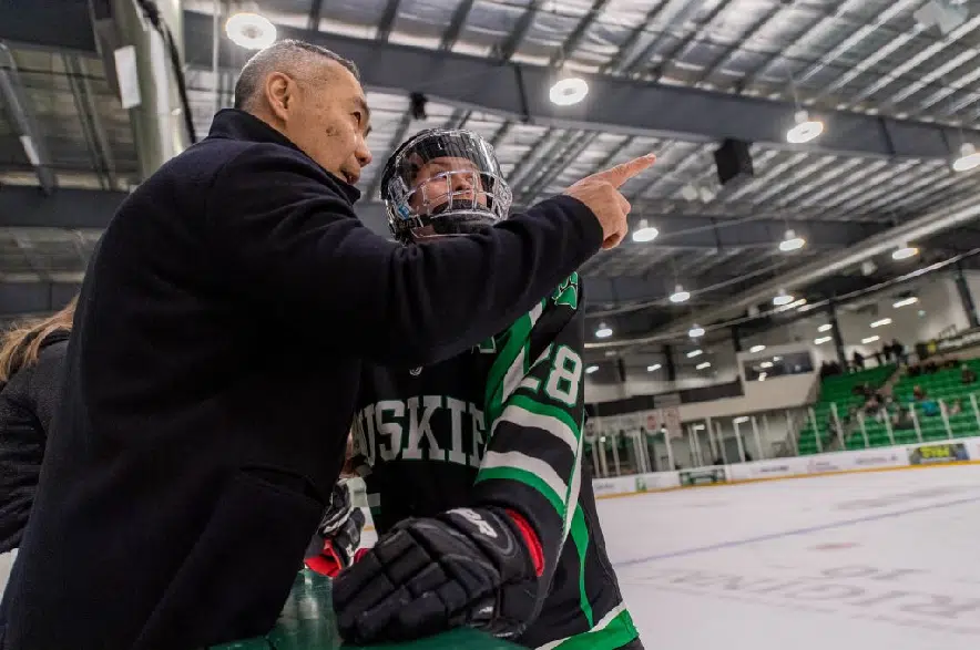 Huskies hockey coach marks 400th game behind the bench