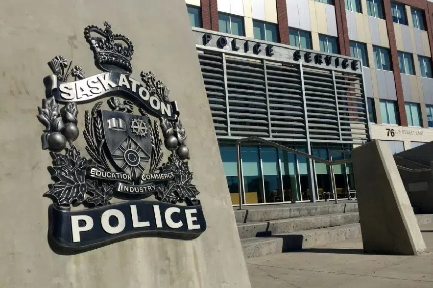 Man charged after allegedly assaulting Saskatoon police officer