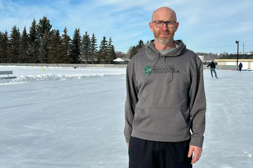 Warm weather leads to challenges for outdoor rink ice makers