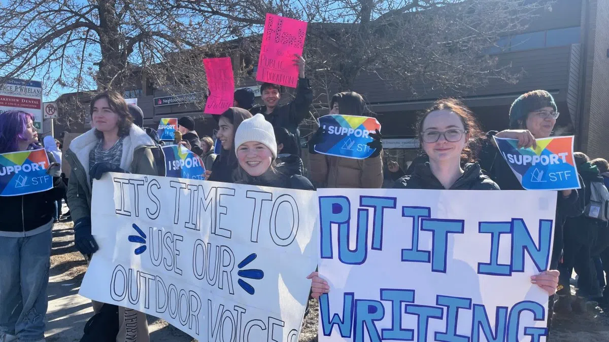 Saskatoon high school students stage protest as STF sanctions continue ...