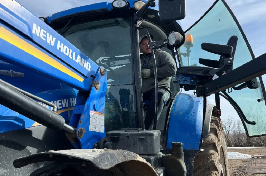 Mobility lift helps Saskatchewan farmer return to the field