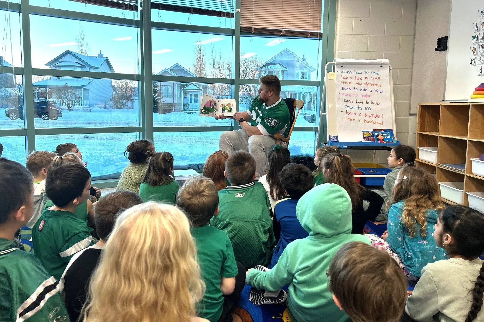Logan reads to K class