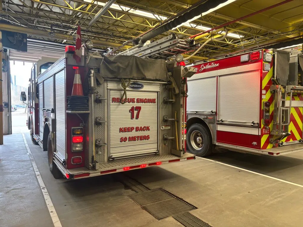 A Saskatoon fire truck leaves Fire Hall Number One on a suspected overdose call (Lara Fominoff/650 CKOM)