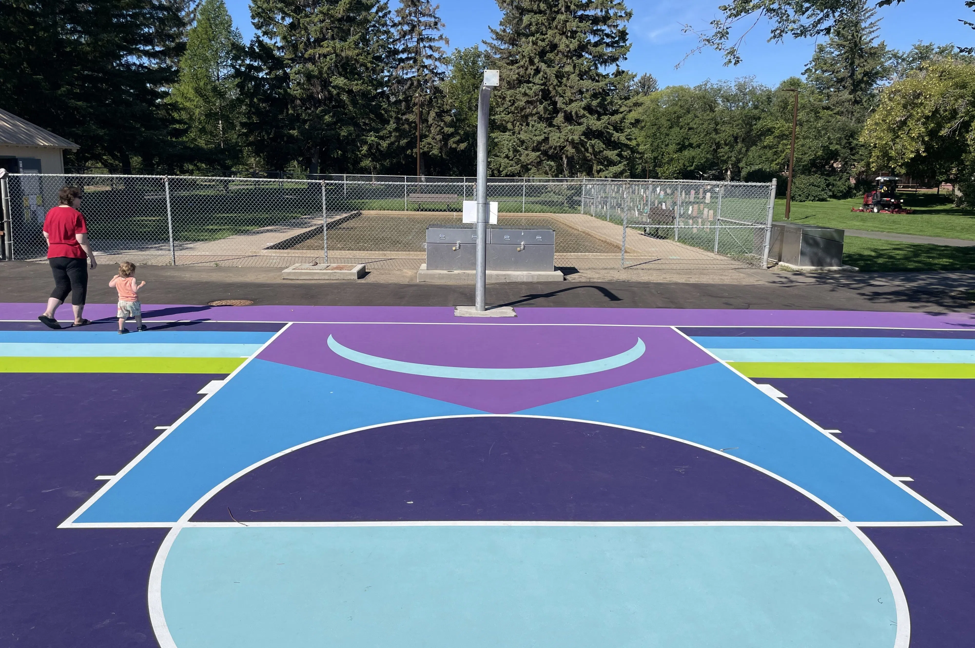 Buena Vista court.