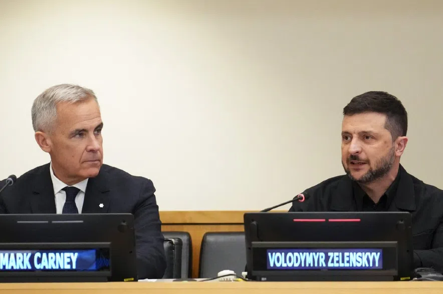 Mark Carney and Volodymyr Zelenskyy.