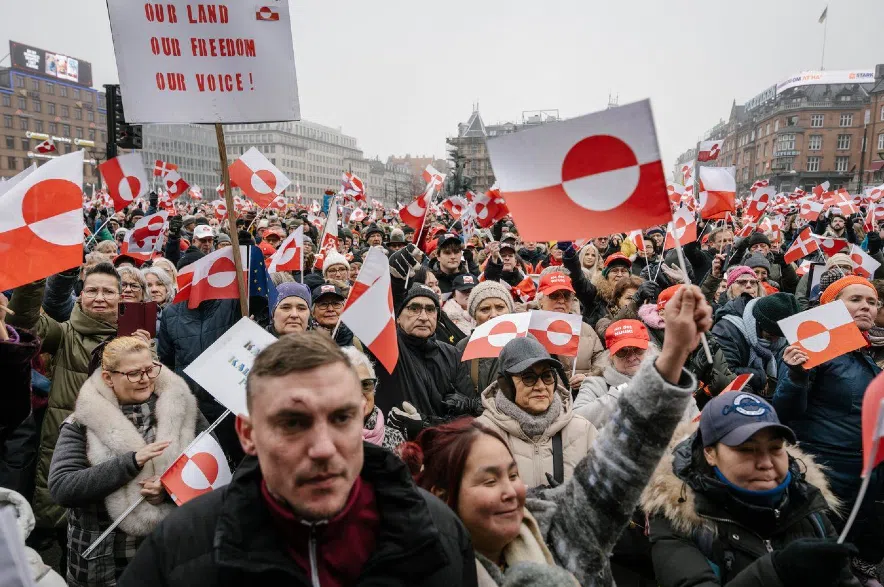 Trump says eight European countries will be charged a tariff for opposing U.S. control of Greenland