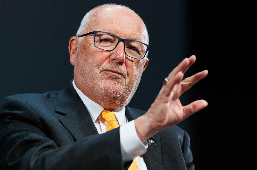 U.S. Ambassador to Canada Pete Hoekstra speaks during a fireside chat at the SpaceBound 2026 Conference in Gatineau, Que., on Tuesday, Oct. 20, 2026.