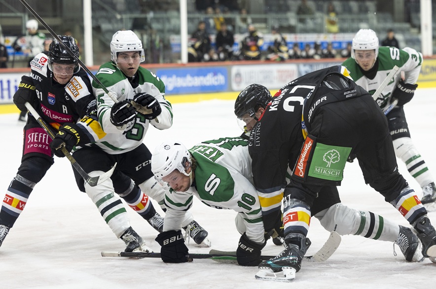 Competing at the WellCard tournament, the University of Saskatchewan Huskies men's hockey team posted a perfect 3-0 record against professional teams from Austria and Italy in August