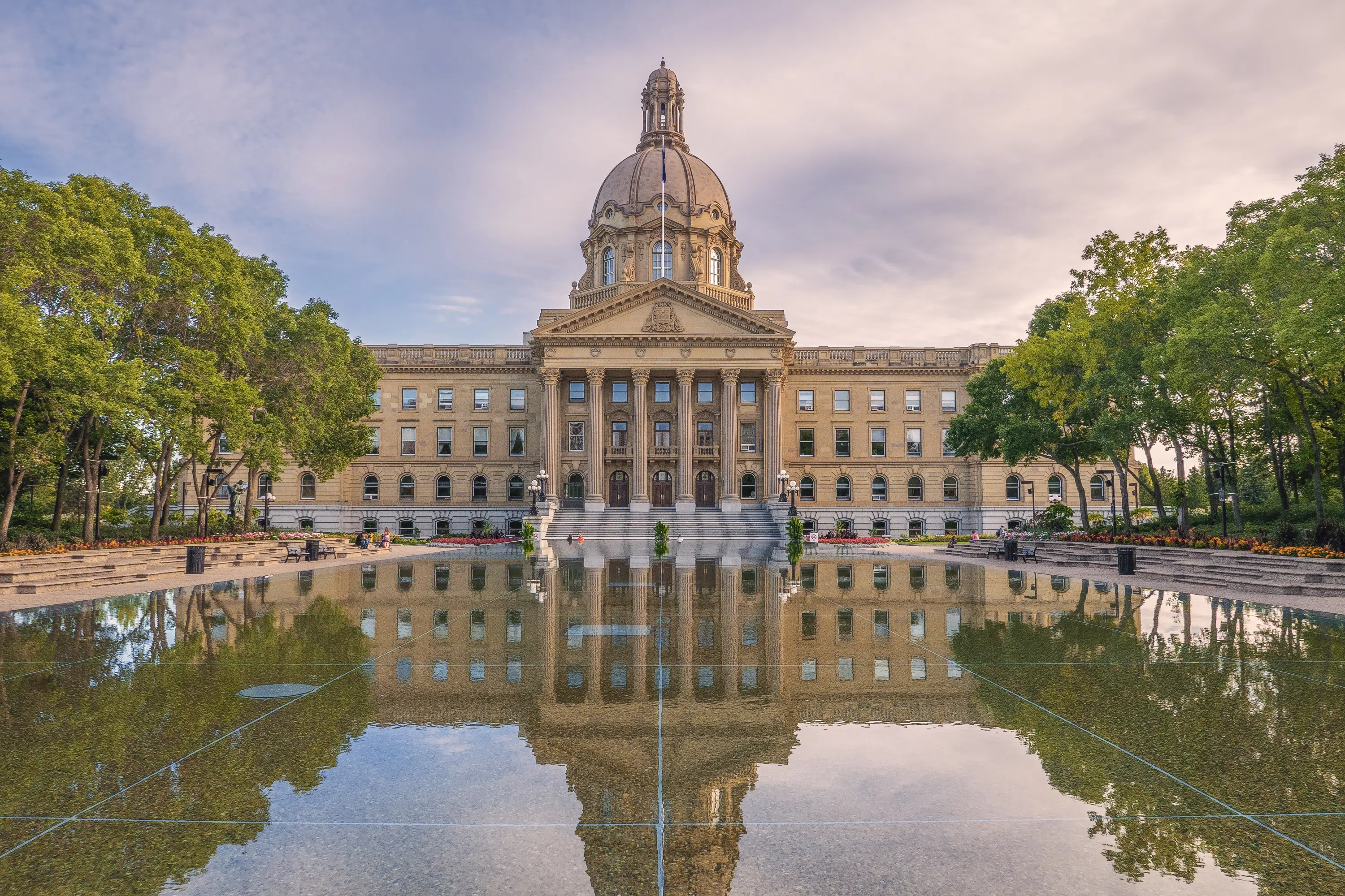 Alberta's government introduces Financial Statutes Amendment Act