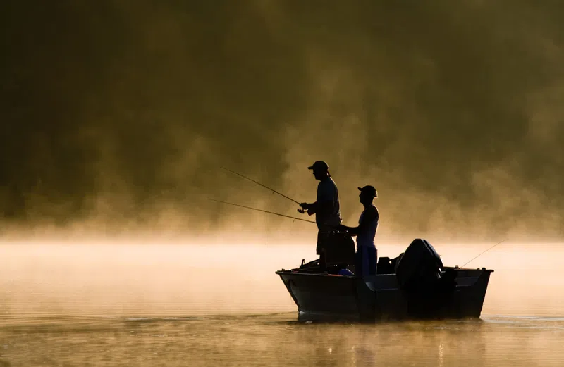 Alberta RCMP share summer boating safety tips