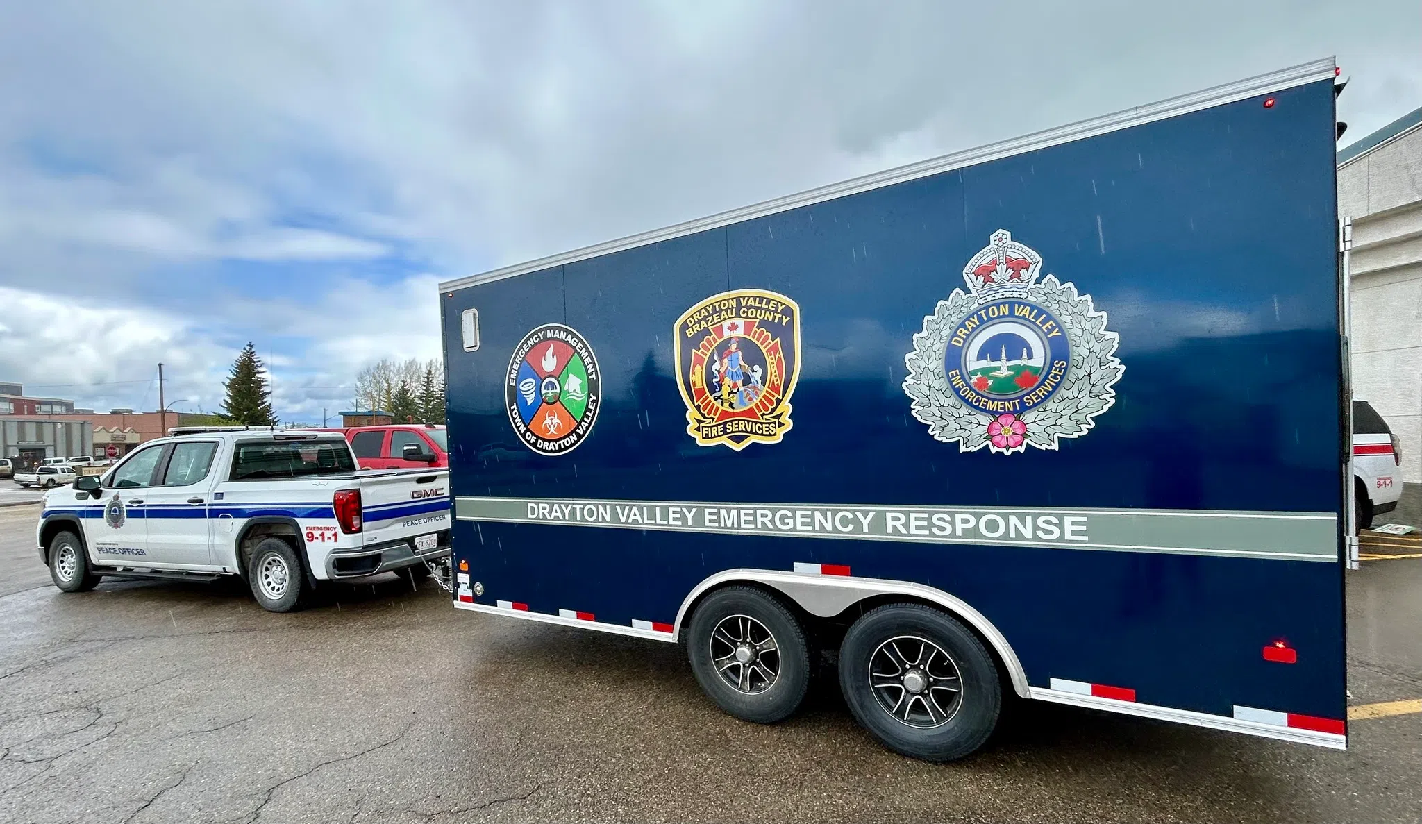 Drayton Valley improves emergency preparation with evacuation supply trailer