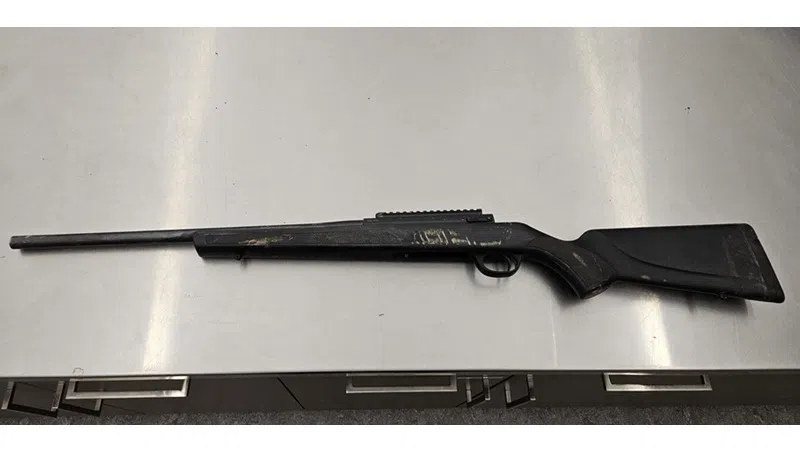 Parkland RCMP arrest individual allegedly carrying rifle near roadway