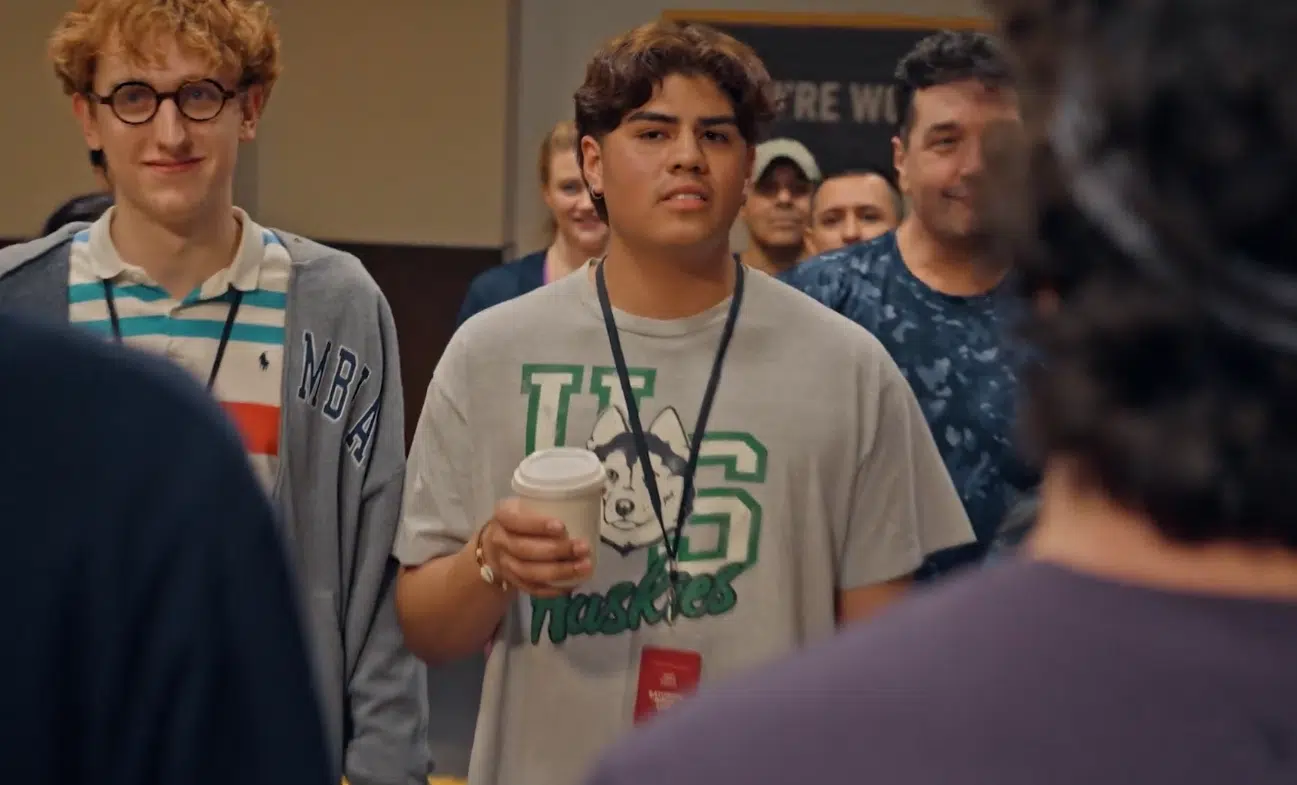 WATCH: U of S Huskies t-shirt makes unexpected cameo in SNL sketch