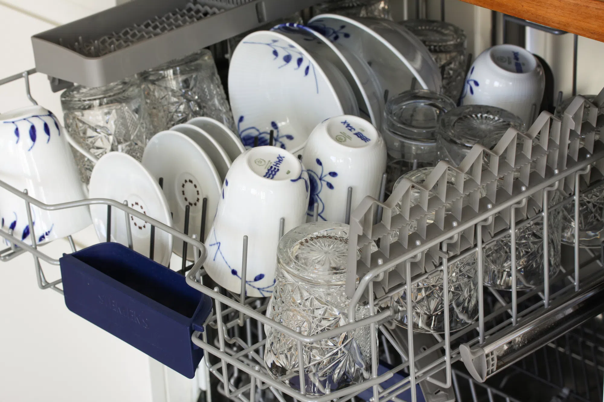 Dishwasher Disaster: Swears Off Night-Time Cycles