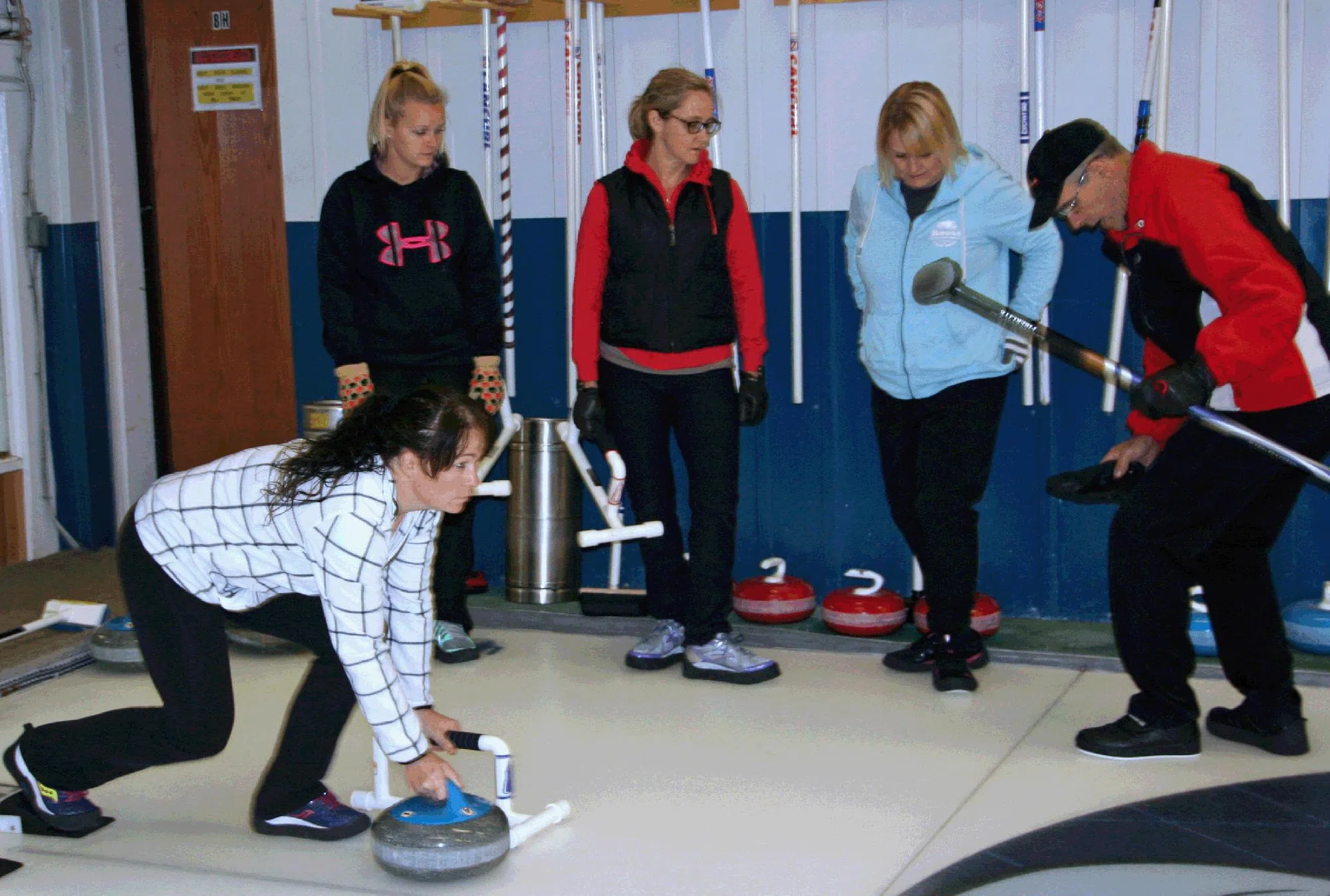 COMMUNITY SPOTLIGHT Renfrew Curling Club’s allnew Learn to Curl