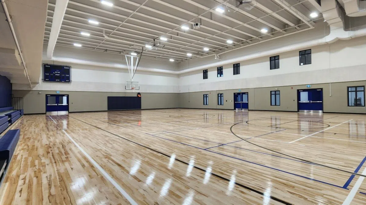 COMMUNITY SPOTLIGHT Renfrew Collegiate Institute secures homecourt