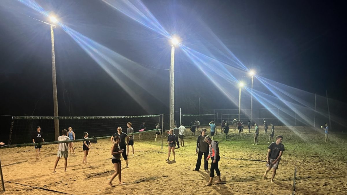COMMUNITY SPOTLIGHT: Court in session: Douglas beach volleyball league a huge hit across the Valley - Vimarsana News