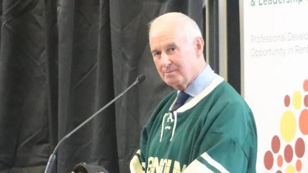 Ron MacLean dropping by Ottawa Valley's "Hockey Town" Thursday as key note speaker at Algonquin College